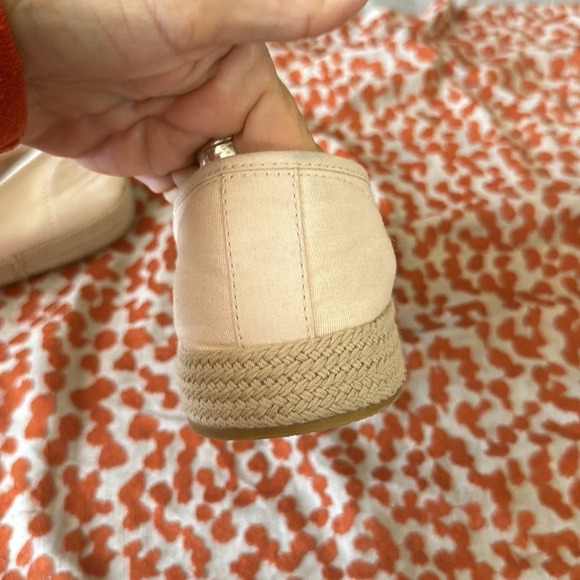 UGG Canvas espadrilles size 9.5 cream nwot - Picture 8 of 12